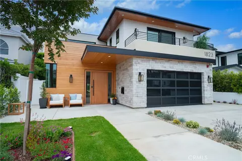 1823 8th St, Manhattan Beach, CA 90266