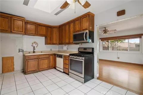 Kitchen - 303 E Lincoln St, Carson, CA 90745 photo 1 of 2