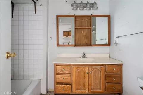 Bath - 303 E Lincoln St, Carson, CA 90745 photo 2 of 2