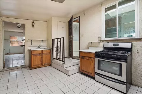 Kitchen - 303 E Lincoln St, Carson, CA 90745 photo 2 of 2