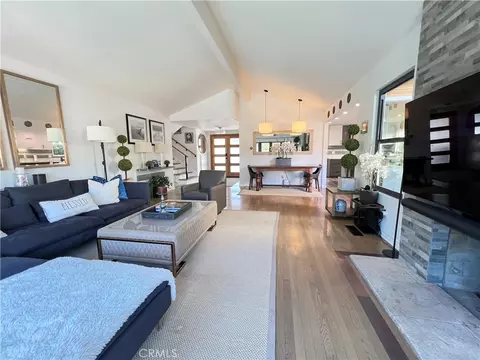 30564 Mainmast Dr, Agoura Hills, CA 91301