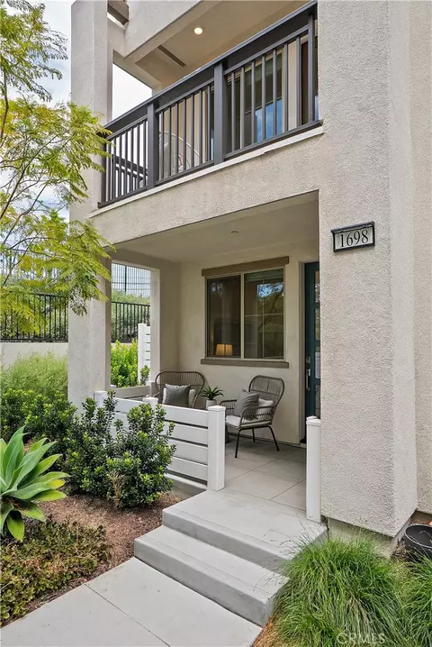 1698 Lexington Ln, San Pedro, CA 90732