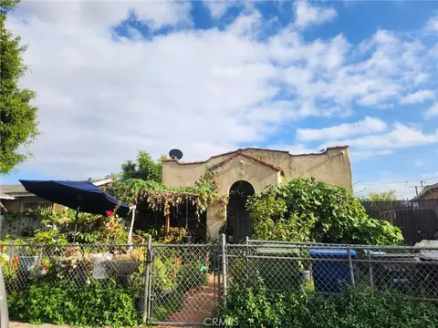 806 E 105th St, Los Angeles, CA 90002