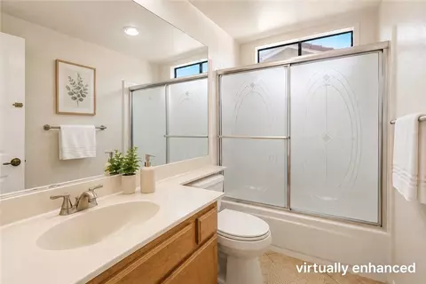 Bath - 1389 Pepper Tree, Hemet, CA 92545 photo 5 of 6