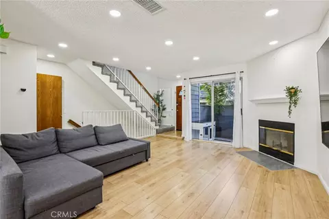 26127 Frampton Ave #E, Harbor City, CA 90710