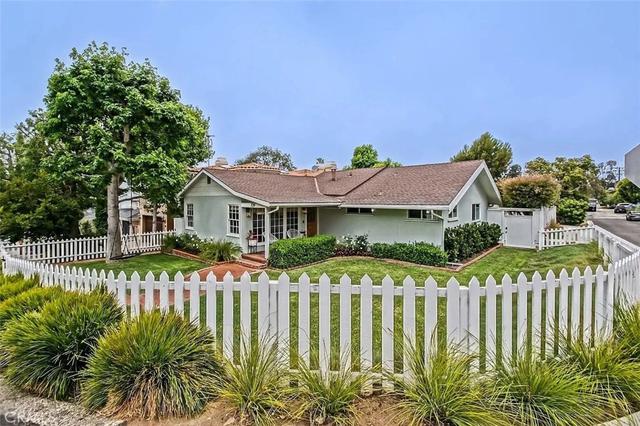 729 27th St, Manhattan Beach, CA 90266