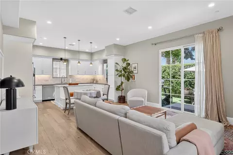 3918 W 242nd St, Torrance, CA 90505