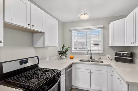 1057 E Appleton #10, Long Beach, CA 90802