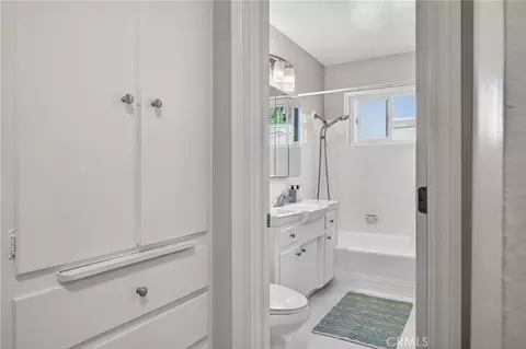 Entry Way - 1057 E Appleton #10, Long Beach, CA 90802 photo 1 of 1
