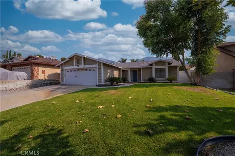 2565 Mimosa Dr, San Bernardino, CA 92407