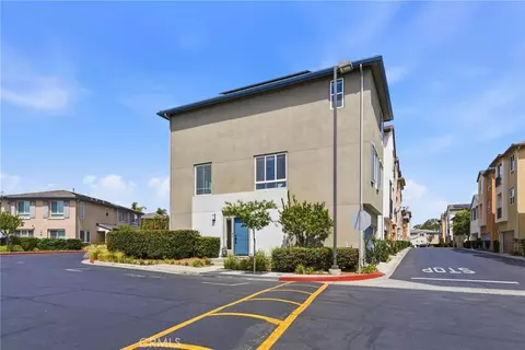 12027 Acadia Ct, Hawthorne, CA 90250