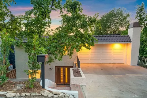 5215 Baza, Woodland Hills, CA 91364