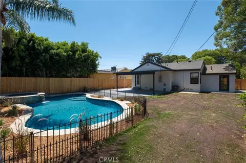Exterior - 7012 Balcom Ave, Reseda, CA 91335 photo 7 of 8