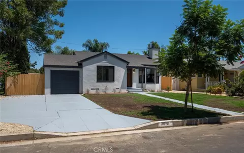 Exterior - 7012 Balcom Ave, Reseda, CA 91335 photo 4 of 8