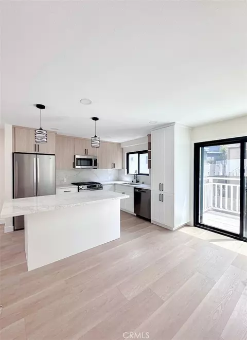 1310 Loma Dr, Hermosa Beach, CA 90254