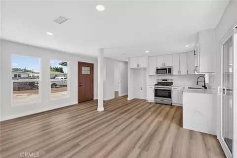 Living - 173 W 232nd Pl, Carson, CA 90745 photo 2 of 3