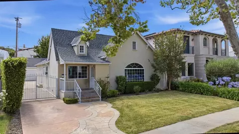 317 S Canon Dr, Beverly Hills, CA 90212