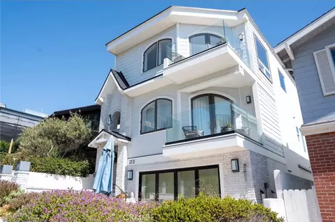 212 18th St, Manhattan Beach, CA 90266