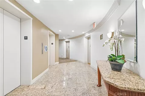 Entry Way - 700 E Ocean Blvd #1208, Long Beach, CA 90802 photo 2 of 2
