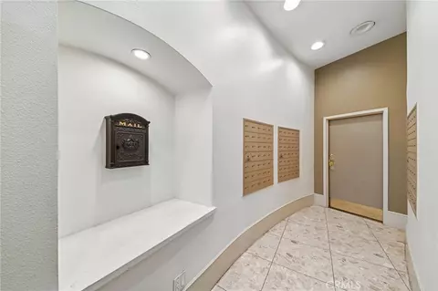 Entry Way - 700 E Ocean Blvd #1208, Long Beach, CA 90802 photo 1 of 2