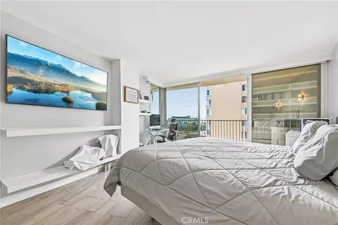 Bedroom - 700 E Ocean Blvd #1208, Long Beach, CA 90802 photo 1 of 10