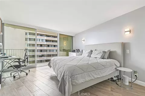 Bedroom - 700 E Ocean Blvd #1208, Long Beach, CA 90802 photo 2 of 10