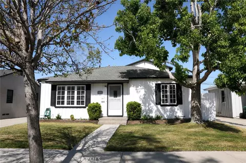 2000 Harkness St, Manhattan Beach, CA 90266