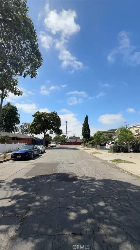 View/Area - 3425 Adriatic Ave, Long Beach, CA 90810 photo 1 of 1