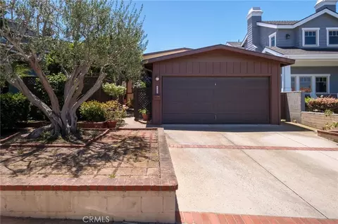 652 35th, Manhattan Beach, CA 90266