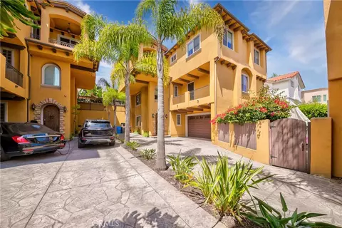 2117 Clark Ln #B, Redondo Beach, CA 90278