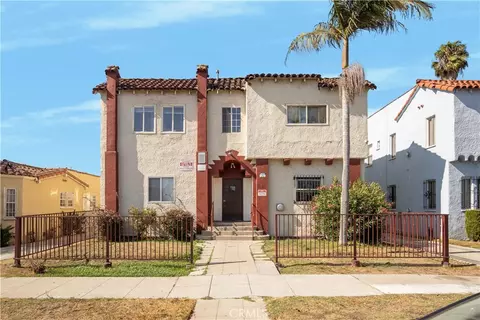 1103 W 64th St, Los Angeles, CA 90044