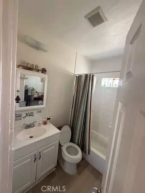 Bath - 2310 Elm, Long Beach, CA 90806 photo 2 of 2