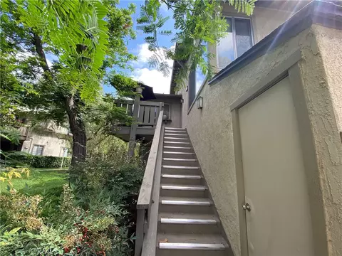 136 Echo Run, Irvine, CA 92614 photo 4