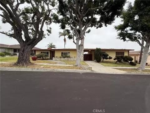 2401 W 102nd St, Inglewood, CA 90303