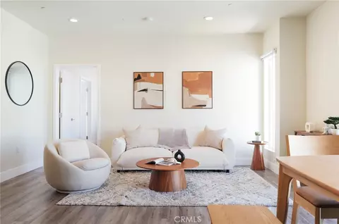 1101 S Harvard, Los Angeles, CA 90006