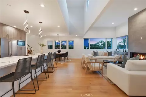 1427 15th St, Manhattan Beach, CA 90266