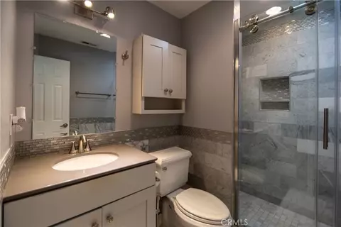 Bath - 267 Eureka Ct, Sunnyvale, CA 94085 photo 4 of 4