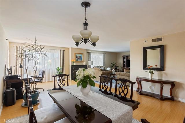 726 Elm Ave #404, Long Beach, CA 90813