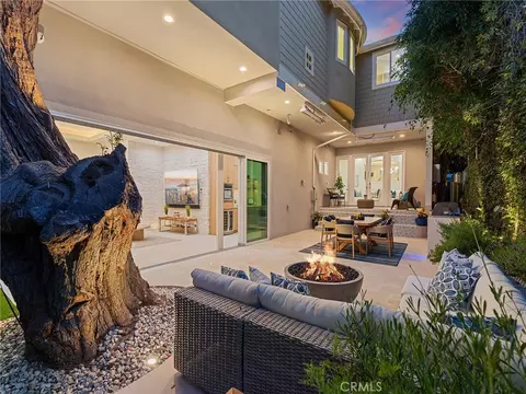 2300 John St, Manhattan Beach, CA 90266