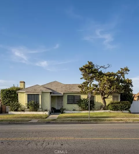 8826 S Van Ness, Los Angeles, CA 90047