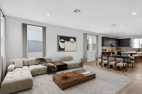 10881 Scottsbluff, Stanton, CA 90680