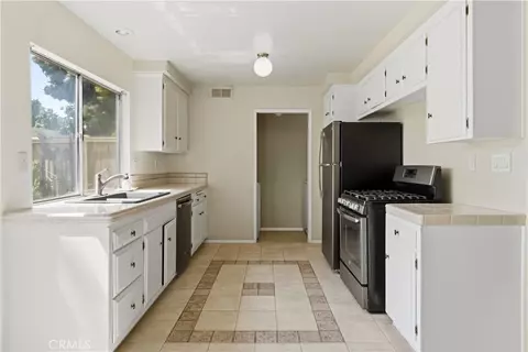 Kitchen - 11464 Miscou Way, Cypress, CA 90630 photo 1 of 5
