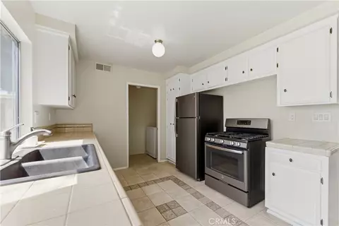 Kitchen - 11464 Miscou Way, Cypress, CA 90630 photo 2 of 5