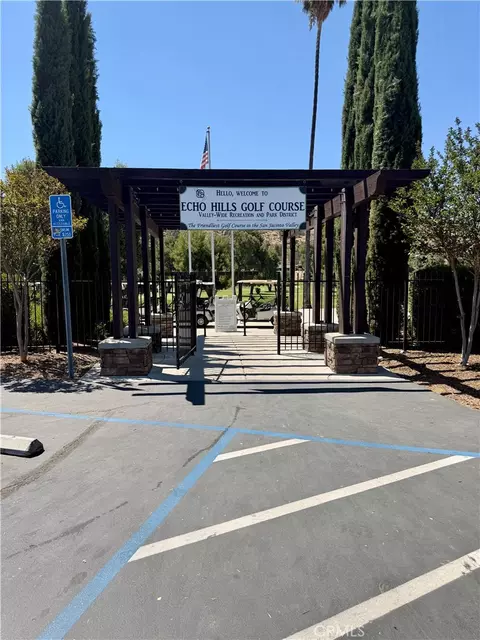 Exterior - 500 E Thornton Ave, Hemet, CA 92543 photo 11 of 16