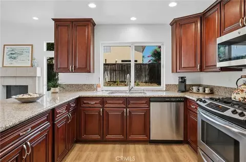 Kitchen - 14224 Farralon Ct, Fontana, CA 92336 photo 1 of 3
