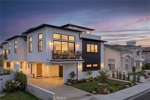 2217 Bataan Rd #A, Redondo Beach, CA 90278