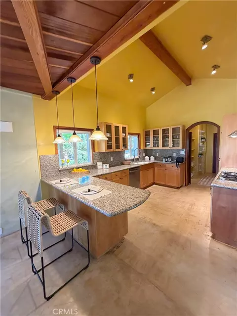 Kitchen - 2 Chuckwagon, Rolling Hills, CA 90274 photo 6 of 6