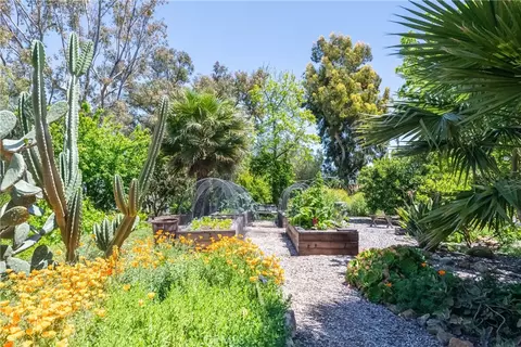 Exterior - 2 Chuckwagon, Rolling Hills, CA 90274 photo 1 of 18