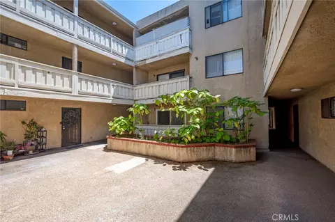 Exterior - 1723 Cedar #103, Long Beach, CA 90813 photo 1 of 4