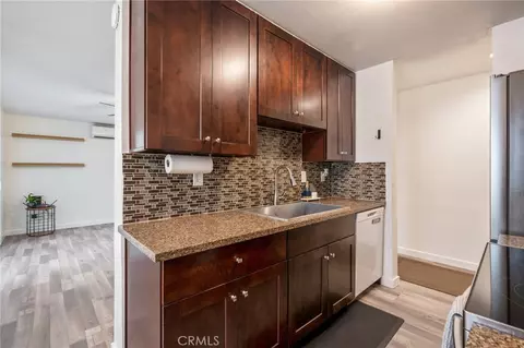 Kitchen - 1723 Cedar #103, Long Beach, CA 90813 photo 2 of 2